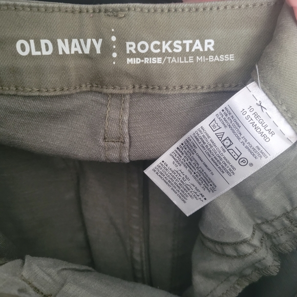 Women's Old Navy Rockstar Jeans - Picture 3 of 3